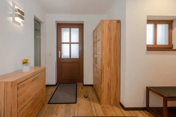 Fassade / Eingang Villa Luna Ferienwohnung Achterdeck nur 50 Meter zum Strand mit Sonnenterrasse