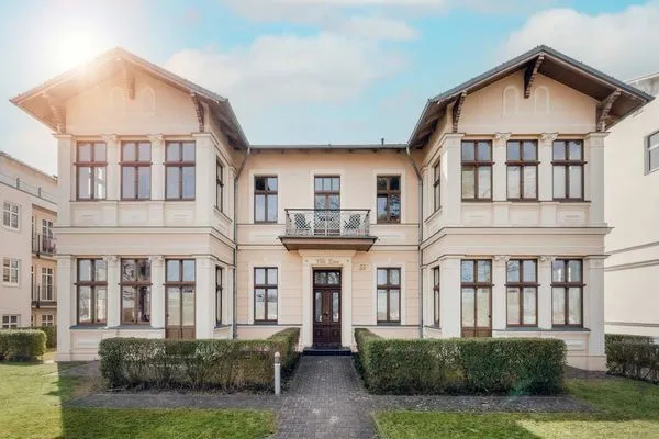Fassade / Eingang Villa Luna Ferienwohnung Achterdeck nur 50 Meter zum Strand mit Sonnenterrasse