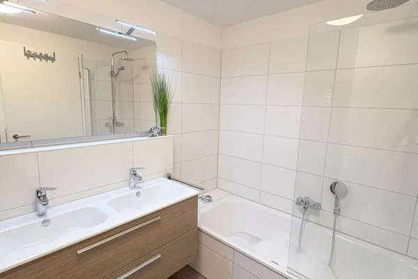 Badezimmer  Inselblick (E014)