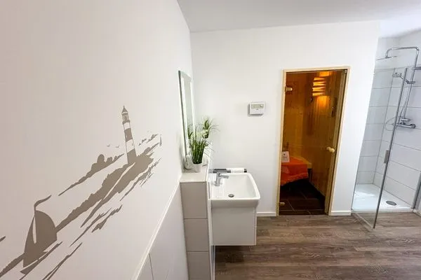 Bad mit eigener Sauna, Dusche und Badewanne  Meerglück (50.0.M)