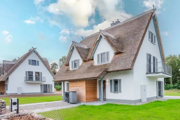 Fassade / Eingang  Ferienhaus Haffglück mit Sauna, Kamin und Terrasse mit Haffblick