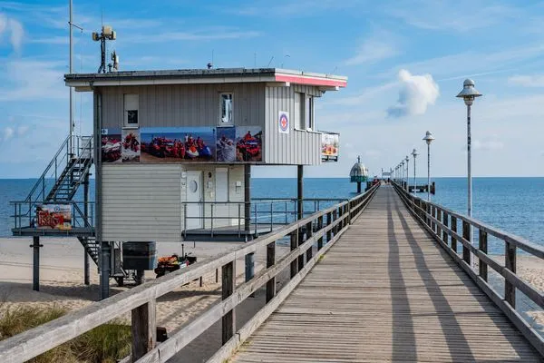 Landschaft  Haus Sprottenkiste mit Whirlpool, Sauna und Kamin