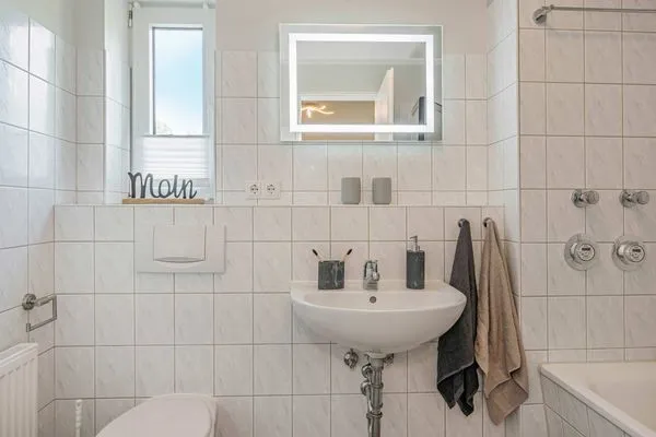Badezimmer  Ferienwohnung Lieblingseck nur 400 m zum Strand mit Balkon
