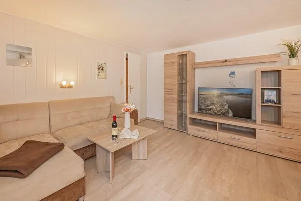 Wohnzimmer  Ferienwohnung Kristin mit Garten und Terrasse