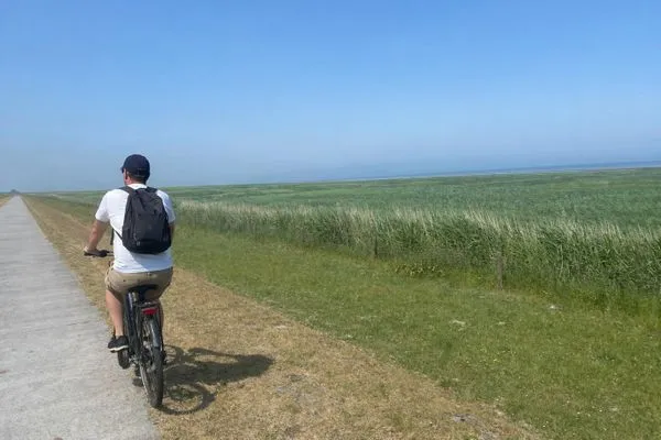 Radfahren am Meer entlang  Meerglück (50.0.M)