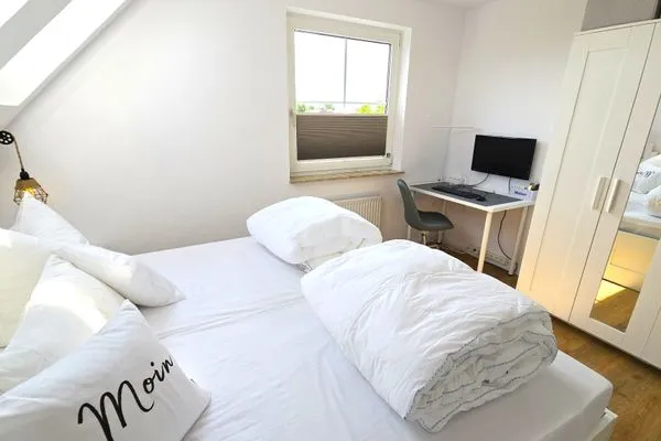 Schlafzimmer  Ferienwohnung "Ostseebude 11" am Schönberger Strand