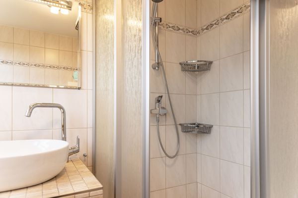  Ferienhaus Mühlenblick 37 Carolinensiel - Badezimmer