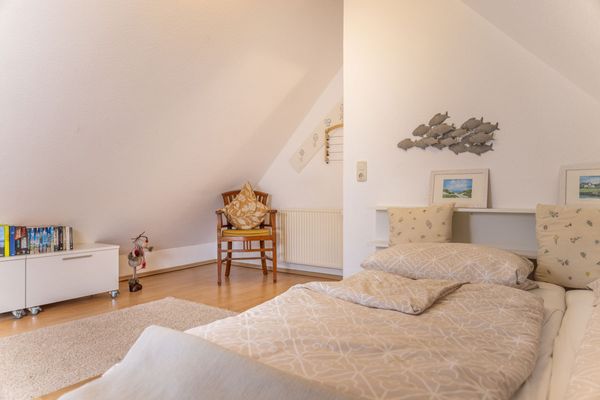  Ferienhaus Mühlenblick 37 Carolinensiel - Schlafzimmer