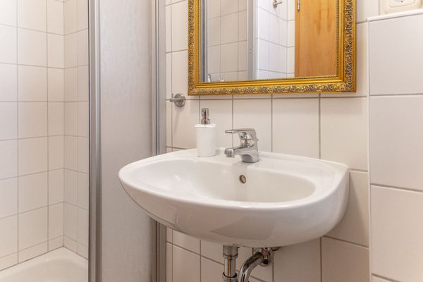  Ferienhaus Mühlenblick 50C Carolinensiel - Badezimmer