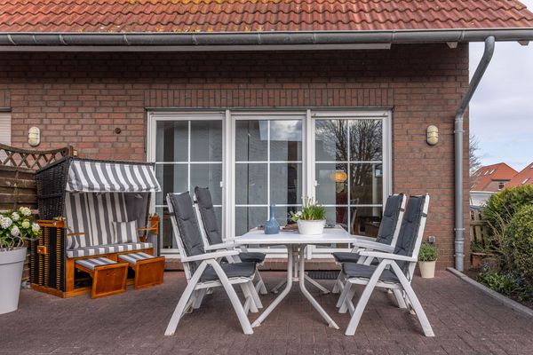  Ferienhaus Mühlenblick 50C Carolinensiel - Terrasse