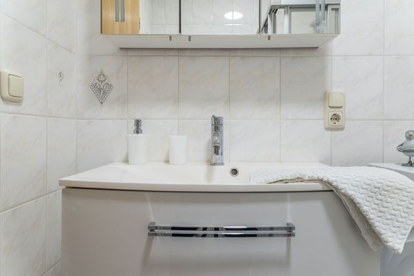  Ferienwohnung Gartenland C2 Carolinensiel - Badezimmer