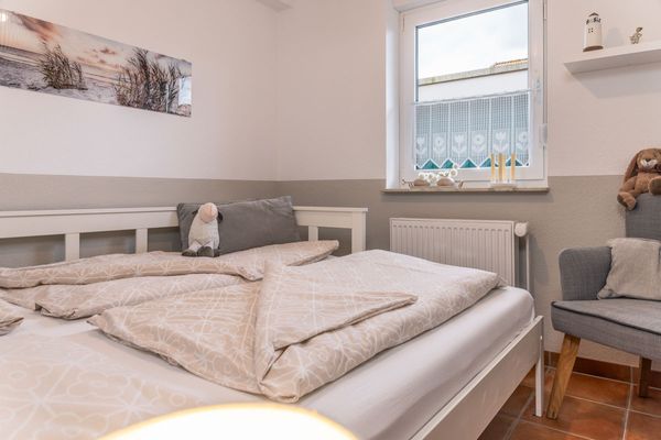  Ferienwohnung Gartenland C2 Carolinensiel - Schlafzimmer
