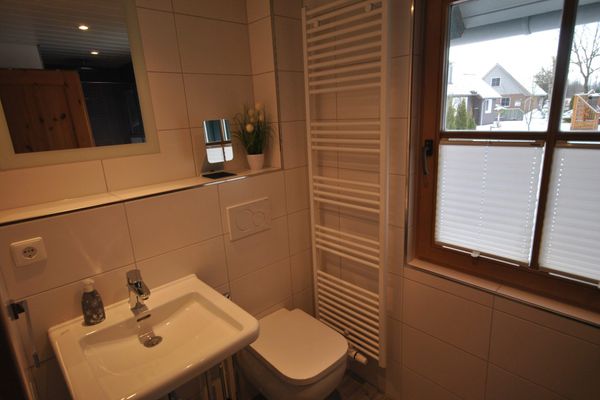  Ferienhaus Seeadler Otterndorf - Badezimmer