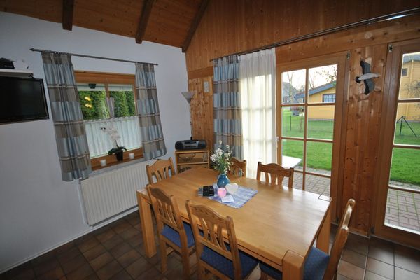  Ferienhaus Seeadler Otterndorf - Essbereich