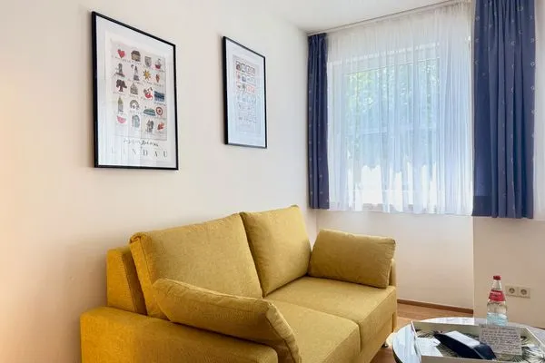  Ferienwohnung Inselwohnung Lindau Insel - Sofa