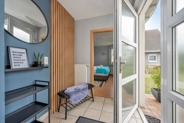 Fassade / Eingang  Ferienwohnung Nordwind mit Badewanne, Dusche und Terrasse