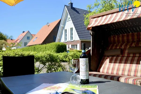 Terrasse Haus Solaris Ferienwohnung D'runner un D'rover