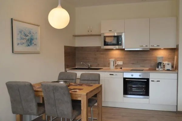 Küche / Küchenzeile Panorama WHG. 128