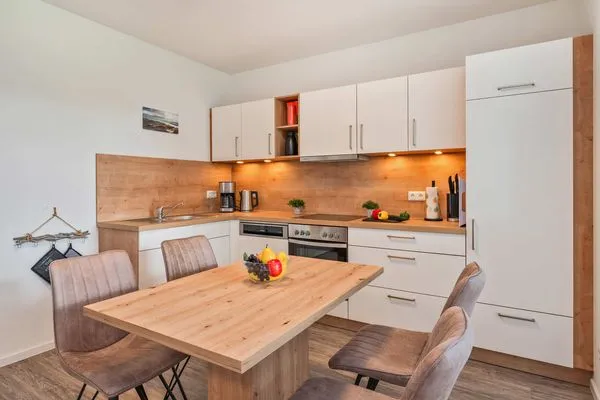 Küche / Küchenzeile  Ferienwohnung Klippenblick mit Sauna, Kinderspielbereich und Fitnessraum