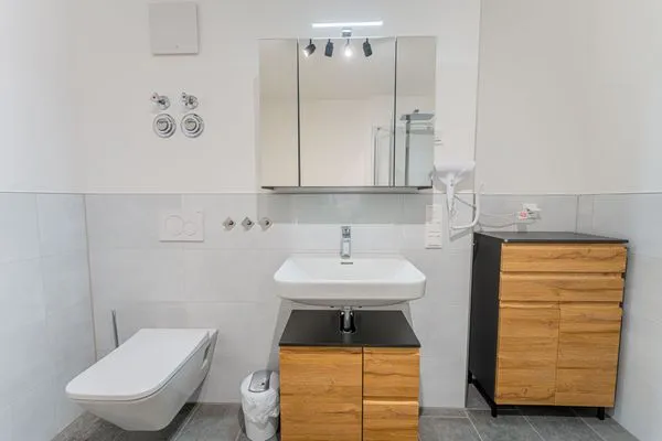 Badezimmer  NEU FeWo Kreidewald