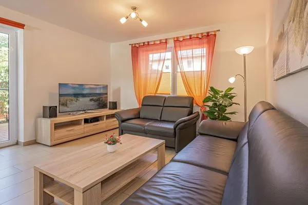 Wohnzimmer  Ferienwohnung Stranddüne nur 800 m zum Strand mit Terrasse