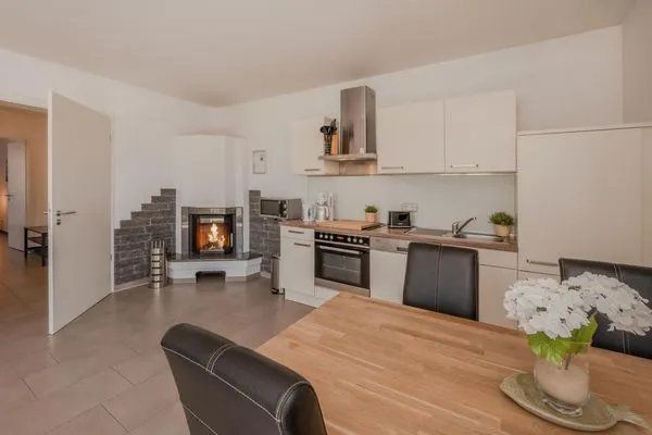 Küche / Küchenzeile Villa Petra App. Ahlbeck mit Balkon, Kamin und Seeblick