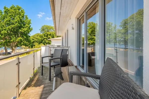 Balkon Villa Petra App. Ahlbeck mit Balkon, Kamin und Seeblick