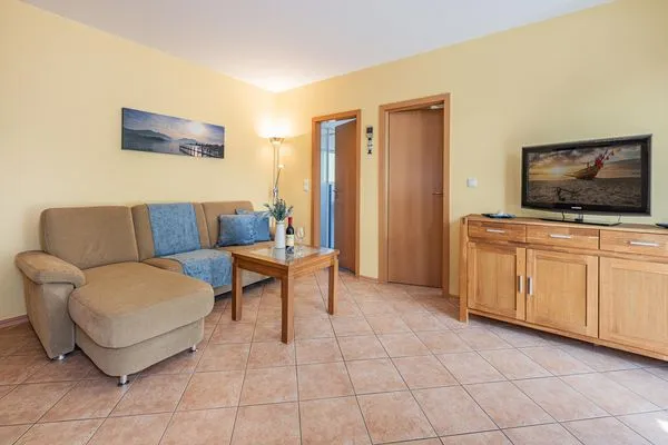 Wohnzimmer  Ferienwohnung Sonnenblick mit Balkon und nur 800 m zum Strand