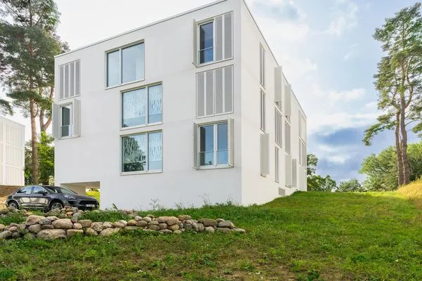 Fassade / Eingang  Apartment Edelweiss mit Sauna, Terrasse und privaten Zugang zum Haff