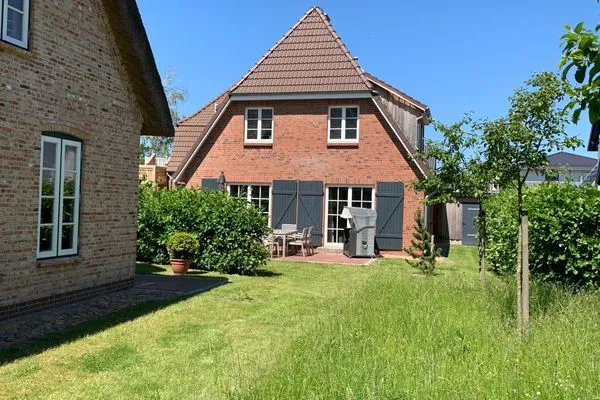 Dorf Domizil Ferienhaus Dorfremise SPO Dorf - 