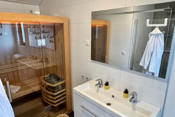  EuroParcs Marina Strandbad Chalet Wellness Hideaway Haus Nr. 402