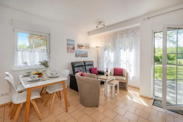 Wohnzimmer  Ferienwohnung Inselzauber nur 250 m zum Strand mit Terrasse und Kamin