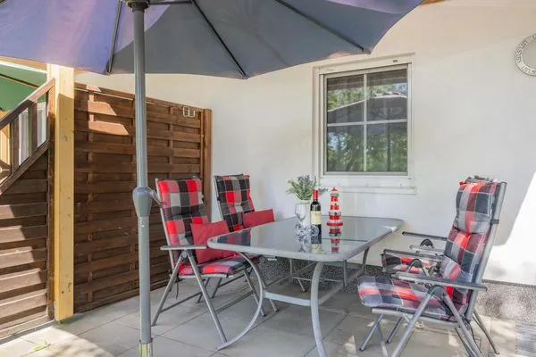 Terrasse  Ferienwohnung Inselzauber nur 250 m zum Strand mit Terrasse und Kamin