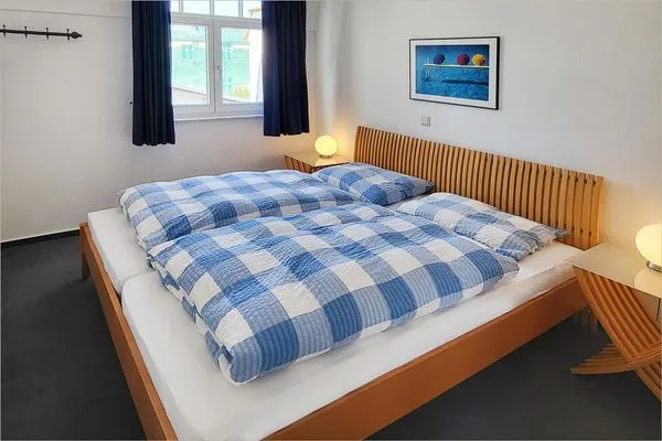 Schlafzimmer  Ferienwohnung Meeresruh nur 150 m zum Strand mit Balkon