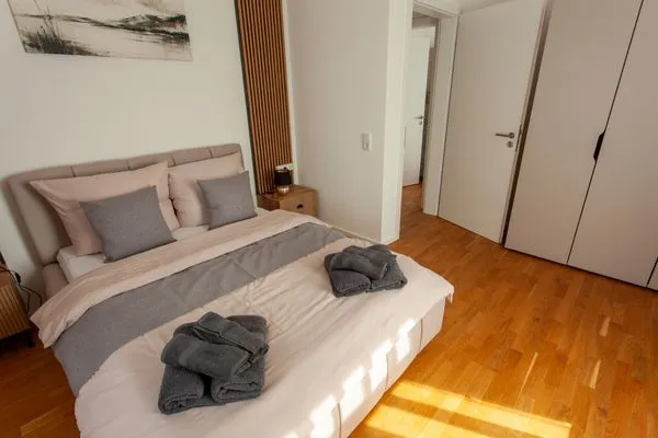 Bett  Schloss Espasingen Ludwig-von-Freyberg-Suite