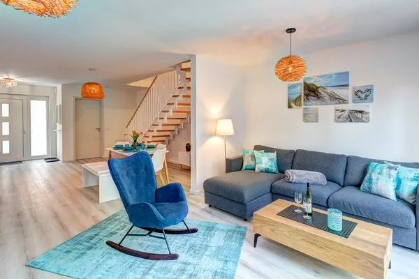 Wohnzimmer  Ferienwohnung Ostseenest Bernstein mit Terrasse & nur 800 m zum Strand