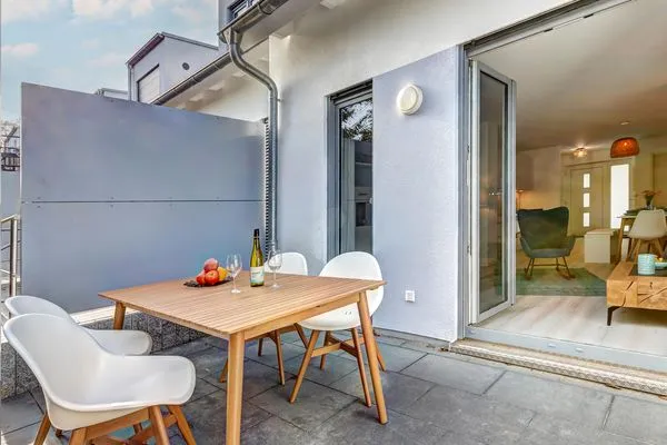 Terrasse  Ferienwohnung Ostseenest Bernstein mit Terrasse & nur 800 m zum Strand