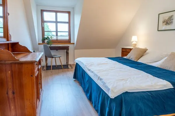 Schlafzimmer Lassen Hof Ferienwohnung 'Roggenstuv' in Brodersby an der Schlei