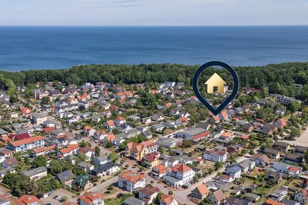 Vogelperspektive  Ferienwohnung Thusnelda mit Balkon und nur 500 m zum Strand
