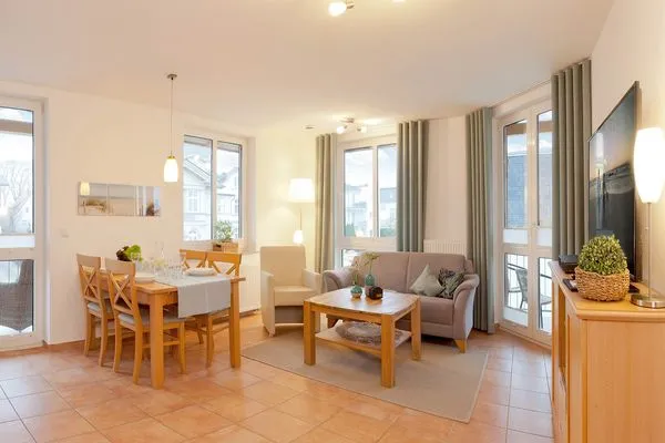 Wohnzimmer  Ferienwohnung Auszeit nur 100 m zum Strand mit Balkon