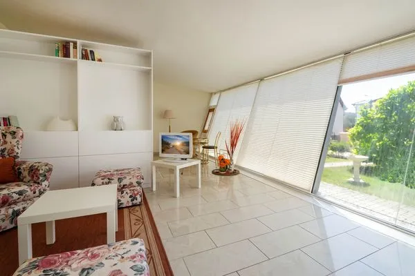 Hauptansicht  Ferienwohnung Sonnenschein nur 400 m bis zum Strand