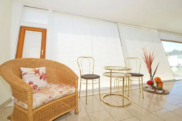 Wohnzimmer  Ferienwohnung Sonnenschein nur 400 m bis zum Strand