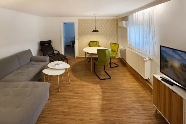 Wohnzimmer Uns Schilfhus App. Strandgut mit Parkplatz und nur 100 m zum Strand