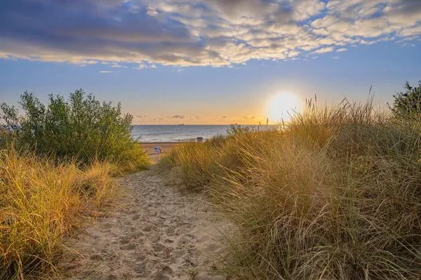 Strand Uns Schilfhus App. Strandgut mit Parkplatz und nur 100 m zum Strand