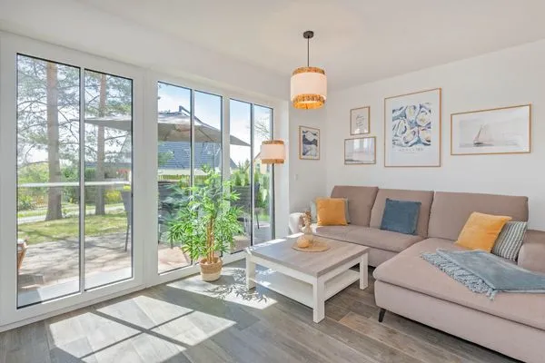 Wohnzimmer  Ferienhaus MeerSeenSucht mit Sauna, Terrasse und Grill