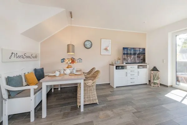 Wohnzimmer  Ferienhaus MeerSeenSucht mit Sauna, Terrasse und Grill