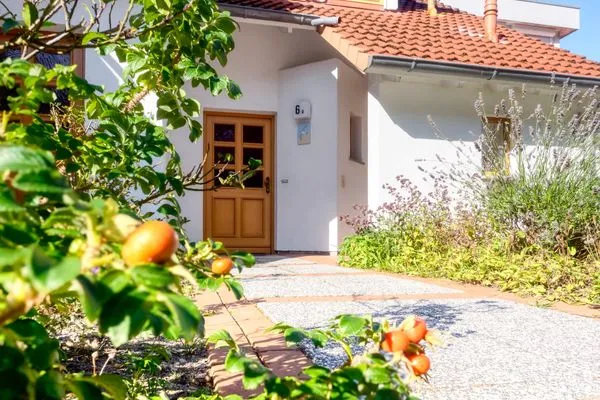 Hauseingangstür Ferienpark Freesenbruch Reihenhaus 6a - Möwe