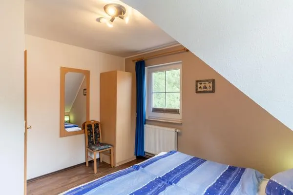 Schlafzimmer mit Doppelbett Am Deich Am Deich Haus 32