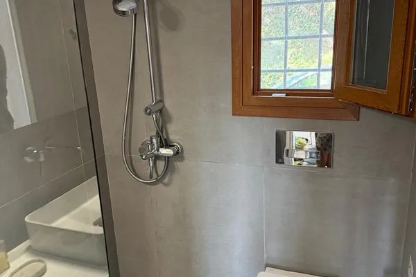 Badezimmer  Armenopetra
