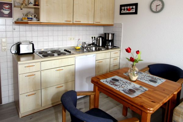  Ferienwohnung Strandloper Dornumersiel - Küche / Küchenzeile